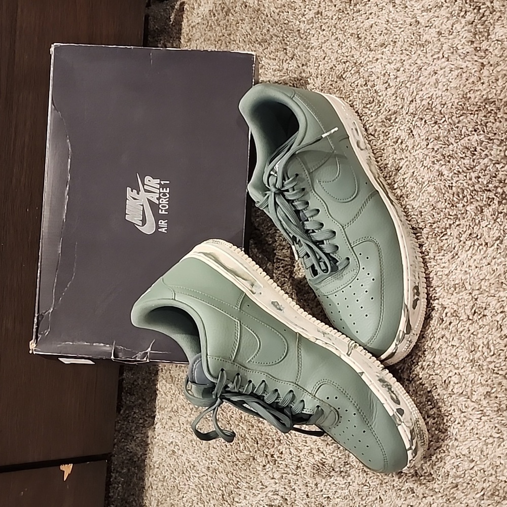Air force one low